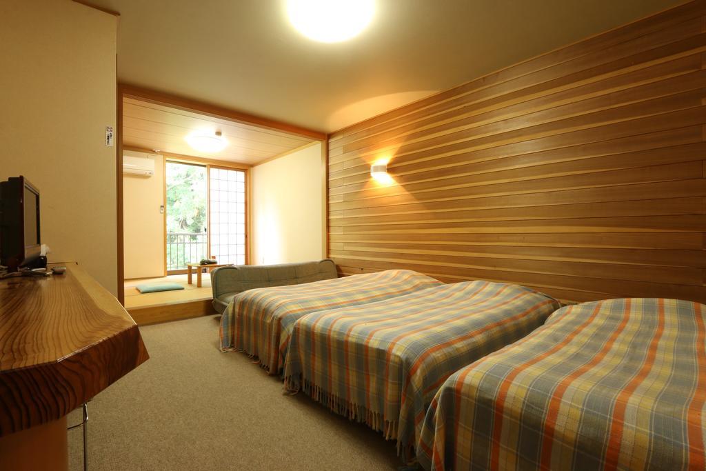 Kannabe Sanso Hotel Toyooka  Buitenkant foto